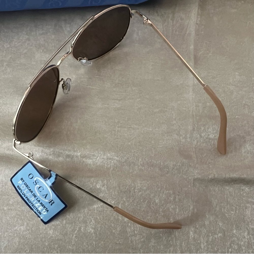 Oscar De La Renta Bundle! NWT Sunnies, NWT Velvet Travel Pouch, NWOT Nylon Pouch - Picture 13 of 16